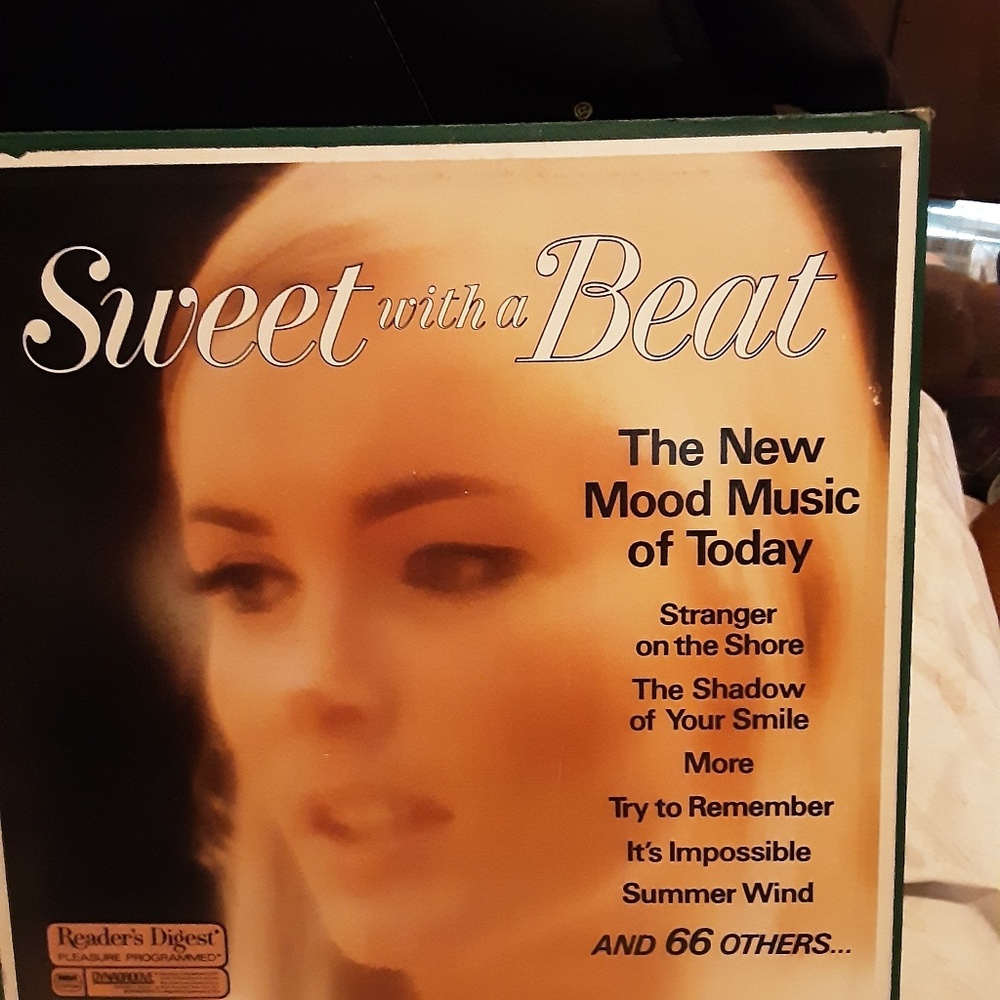 Readers Digest Album Box Set,Sweat to the beat.